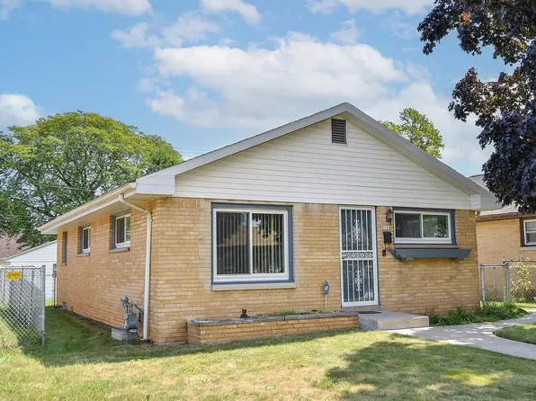 5124 N 68th St, Milwaukee, WI 53218
