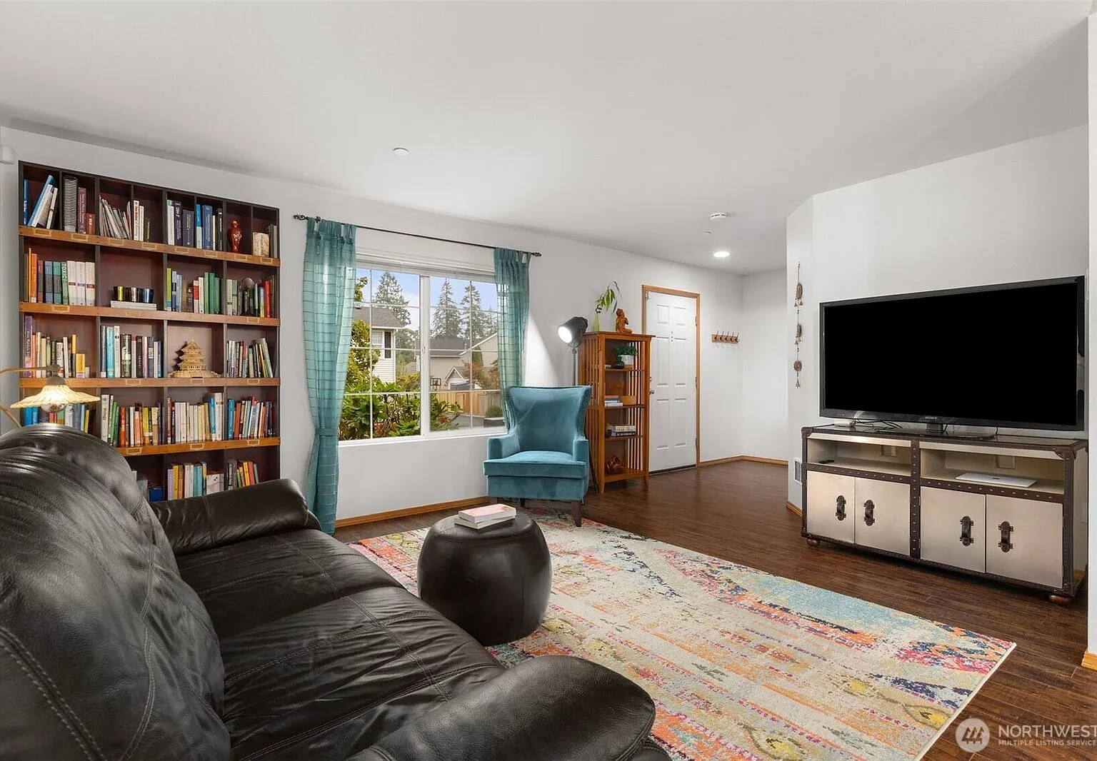 2 bed, 2.5 bath, 1152 sqft, $2,300 — Photo 4