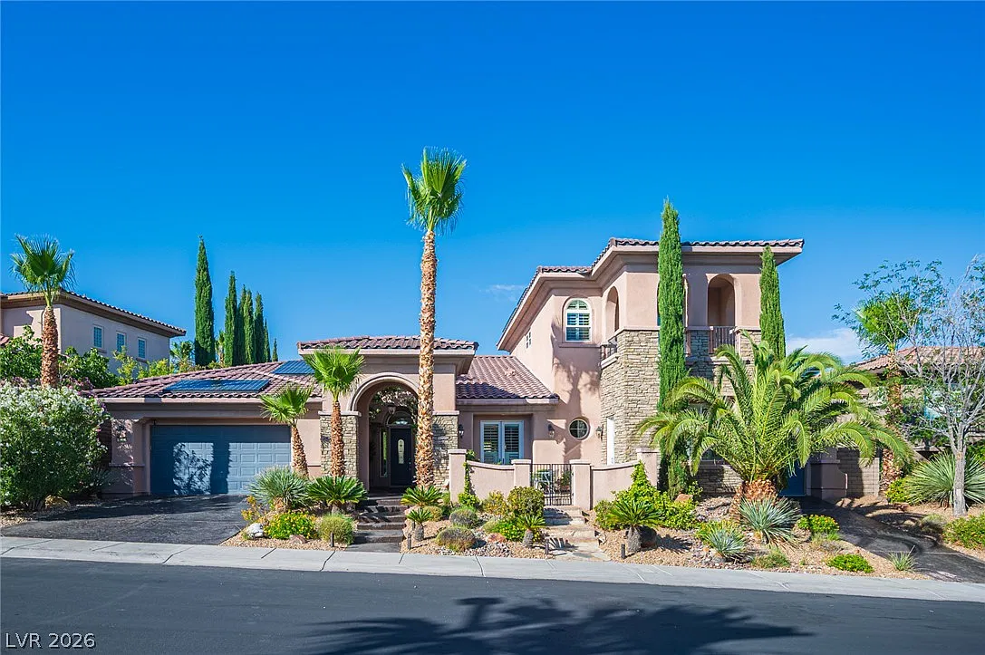 4 bed, 3.5 bath, 3746 sqft, $6,500 — Photo 1