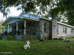 653 Leadmine Bend Rd, Sharps Chapel, TN 37866