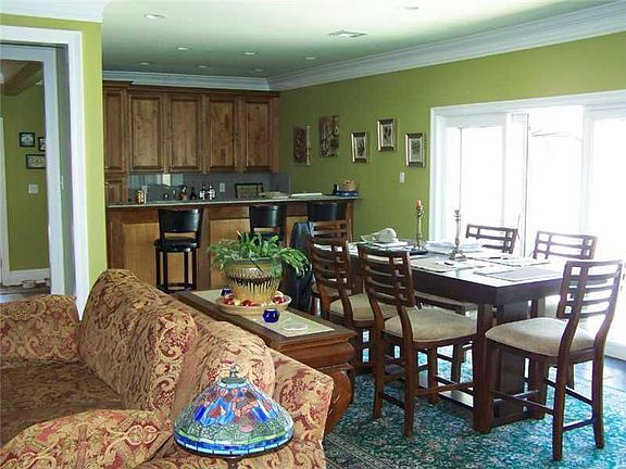 2nd image of 401 Country Club Dr