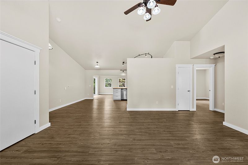 3rd image of 11306 211th Avenue Ct E