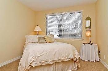 5th image of 2700 44th St W #210
