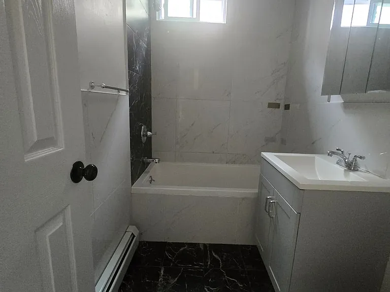 123 Parker Ave #5A — Photo 3
