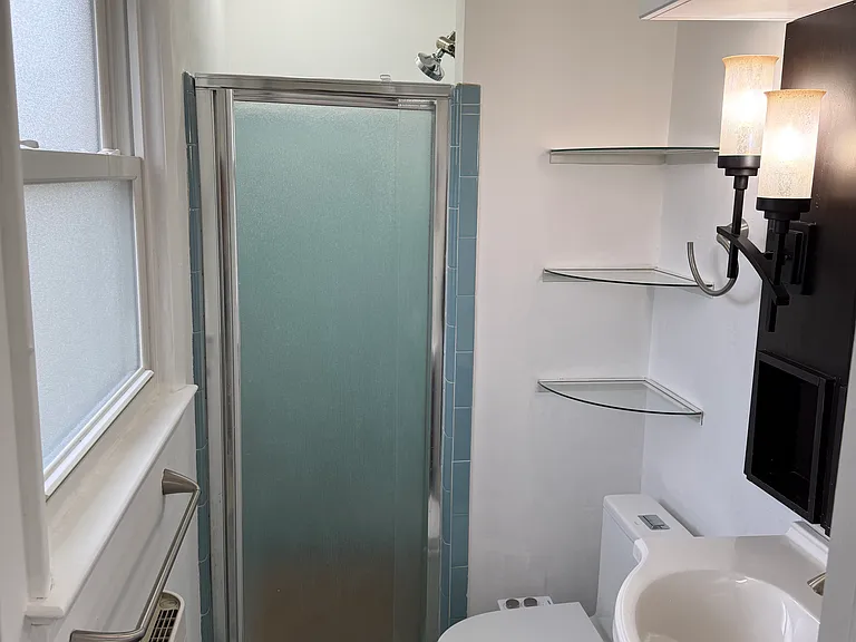 109 Belmont Dr SW #2 — Photo 3