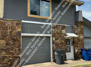 2570 S Jamestown Ave, Tulsa, OK 74114