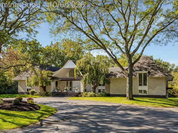 23249 Morningside St, Southfield, MI 48034