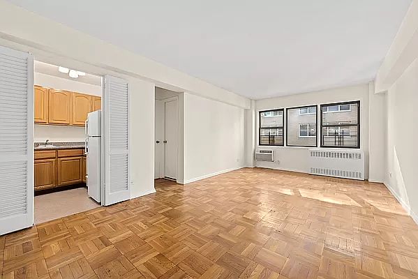 1st image of 333 E 75th St APT 6J