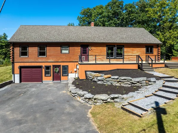 51 Paxton Lane, Topsham, ME 04086
