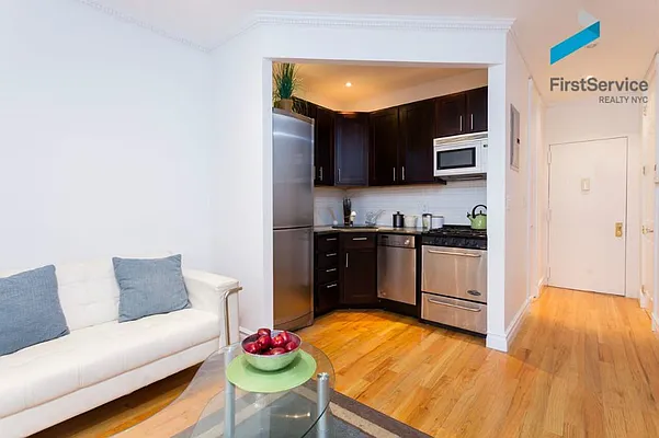 Rented by FirstService Realty (legacy) | media 11