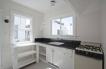5th image of 221 W Micheltorena St APT 1