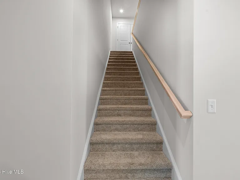 7418 Linda Vista Ln — Photo 35