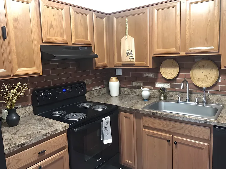 3 bed Upgraded Kitchen