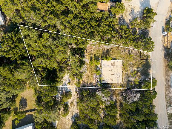 4th image of 651 Valley LOT 404