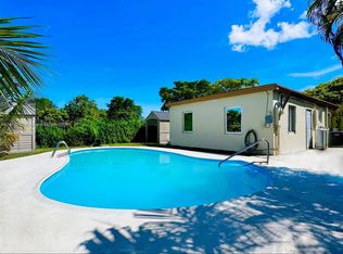 1423 NE 175th St, North Miami Beach, FL 33162
