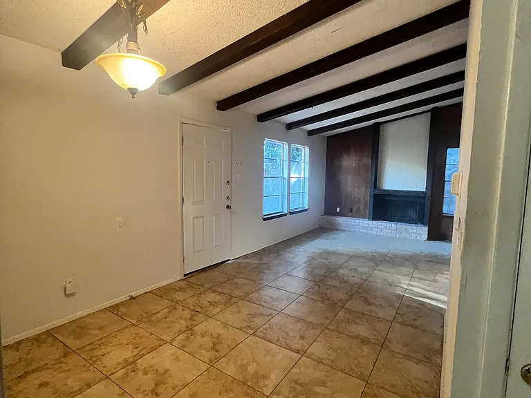 1907 Westridge Dr #A — Photo 4
