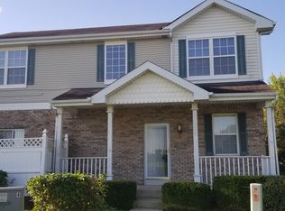 25 Freesia Dr, Romeoville, IL 60446