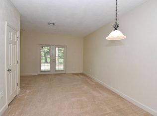 2933 SW 35th Pl APT 124, Gainesville, FL 32608