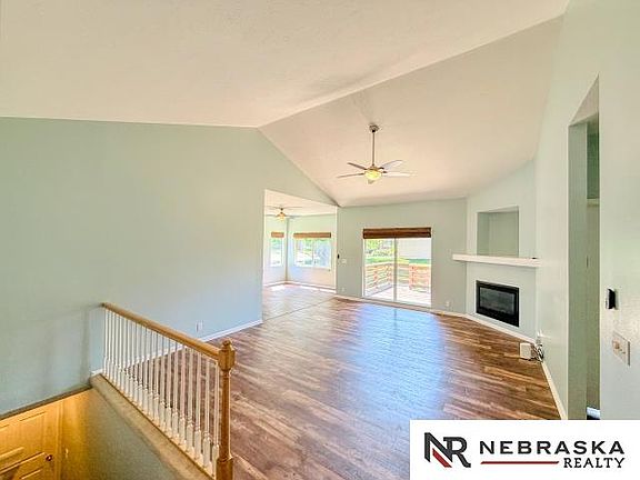3rd image of 5004 N 145th St