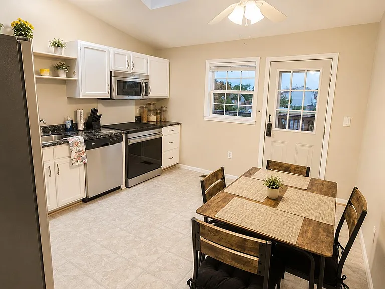 9 Heritage Ln — Photo 8