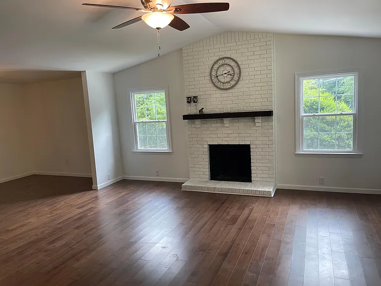 1507 Fort Hill Dr — Photo 5