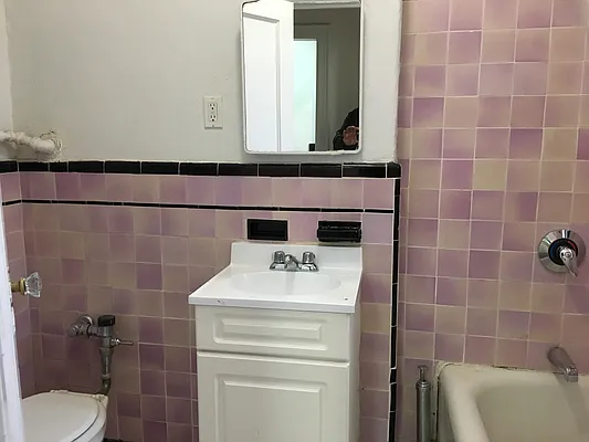 Rented by MQ Realty LLC | media 18