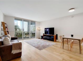 901 Brickell Key Blvd APT 609, Miami, FL 33131