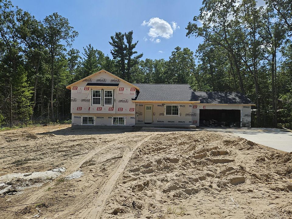 1st image of 1915 E White Lake Dr
