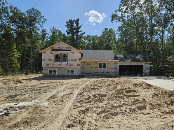 1915 E White Lake Dr, Twin Lake, MI 49457