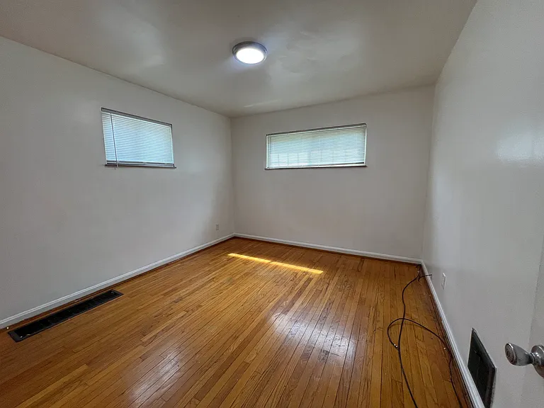 3119 Cavanaugh Ave — Photo 5