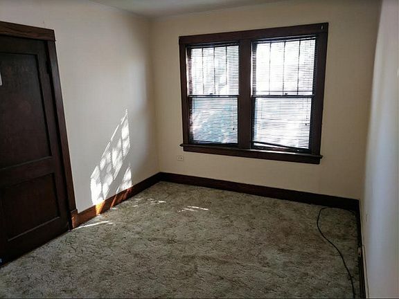 3rd image of 2606 N Oak Park Ave
