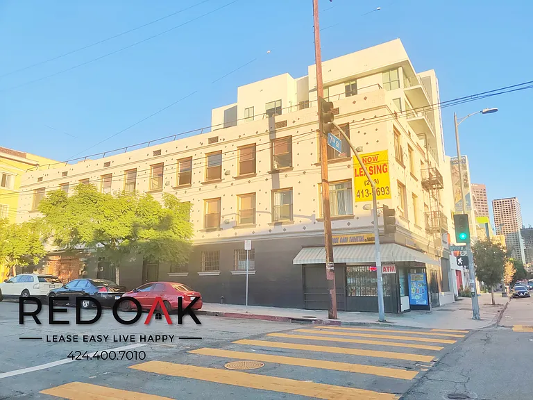 692 Valencia St #305 — Photo 9
