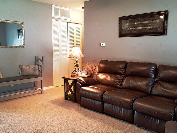 4th image of 1513 Fairfax Dr
