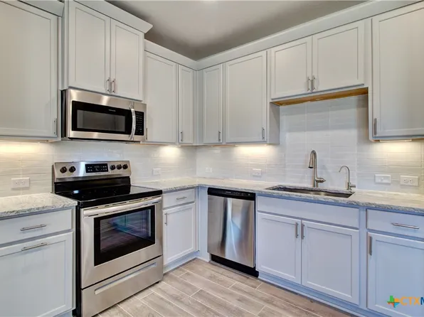 865 Farmhouse Trl, New Braunfels, TX 78130