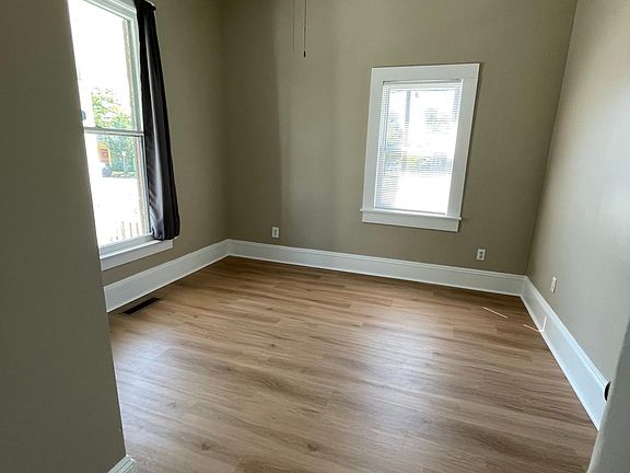 Guest or master bedroom