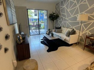 8810 SW 36th St #309, Miami, FL 33165