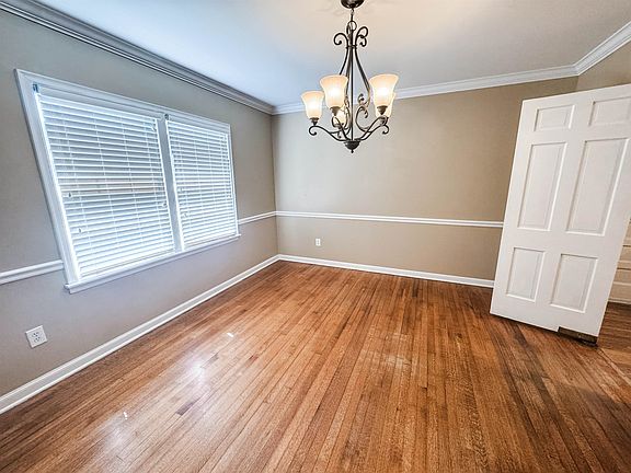 3rd image of 5169 Sequoia Ave