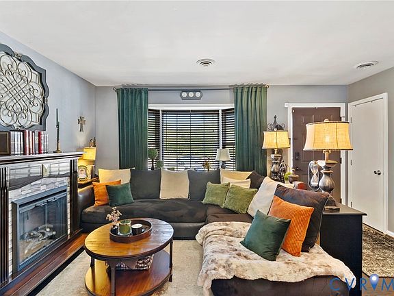 4th image of 7927 Provincetown Dr