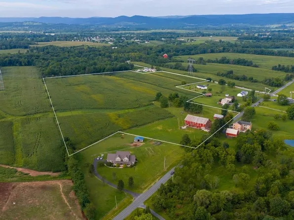 550 Hilltown Rd, Gettysburg, PA 17325