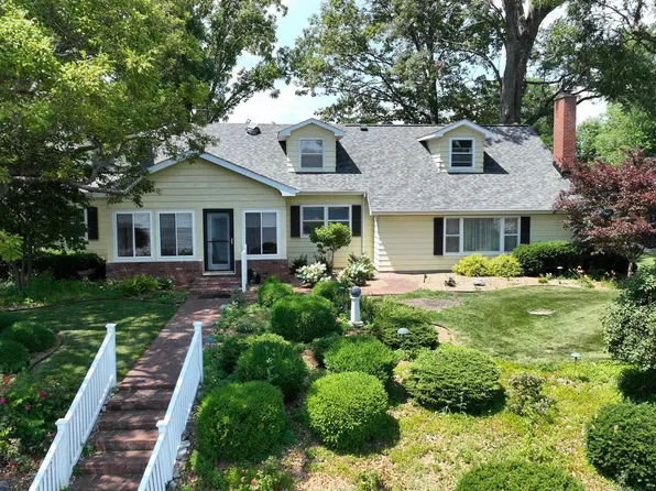 5384 E Quiet Water Ct, Monticello, IN 47960