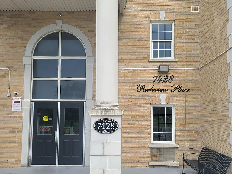 7428 Markham Rd #320 — Photo 3