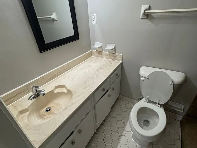 5252 Scottsdale Ave — Photo 8