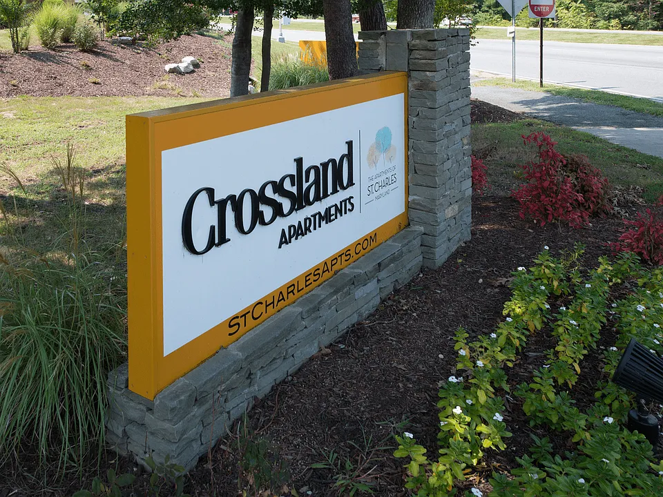 Crossland Apartments