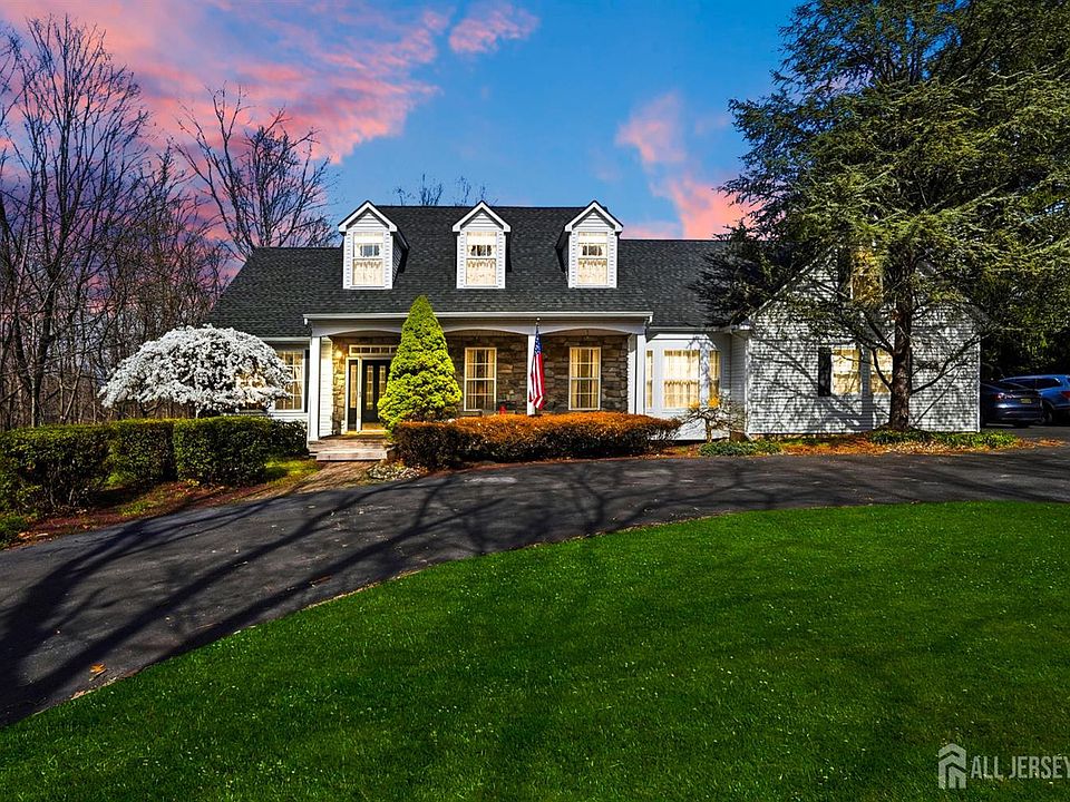 1st image of 140 Bunker Hill Rd