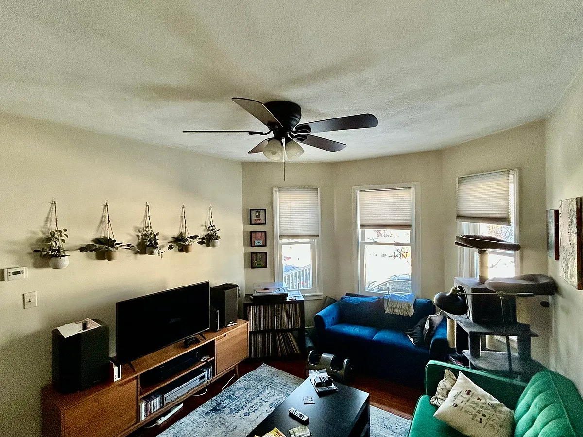 Building Photo - 5 Partridge Ave #1