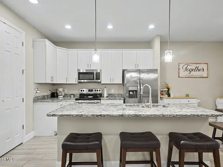 1835 Eugenia Ct NW — Photo 8