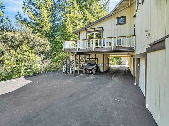 2nd image of 399 Old Mill Pond Rd #2