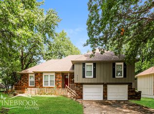 8402 E 166th St, Belton, MO 64012