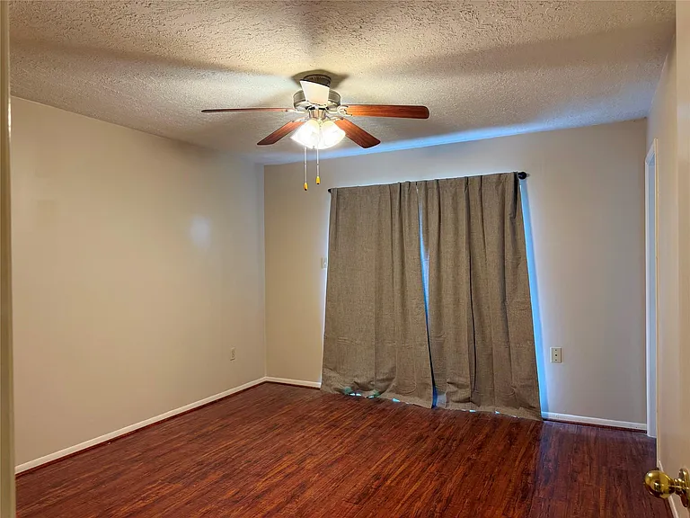 13430 Exton Ln — Photo 24