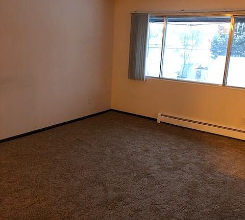 5th image of 3912 Minnehaha Ave #0